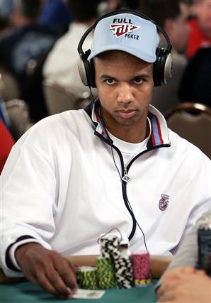 philivey%20with%20headphones.jpg