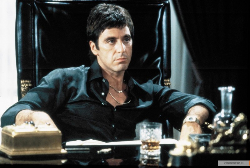 kinopoisk.ru-Scarface-845861.jpg