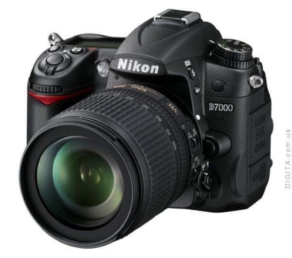 nikon-d7000-kit-18-105vr.jpg