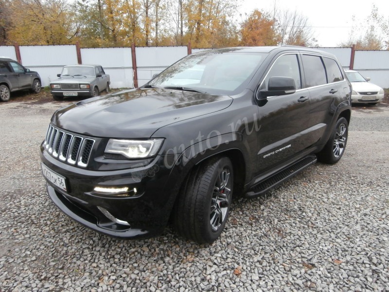 jeep srt8.jpg