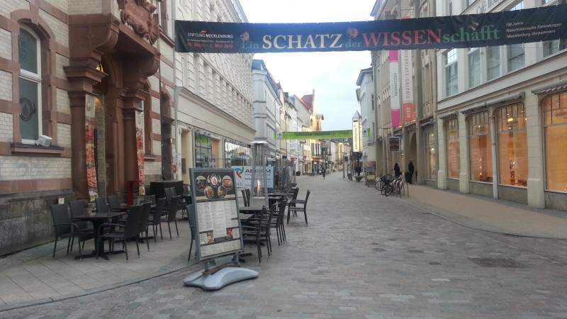 schwerin_zentrumStrasse.jpg